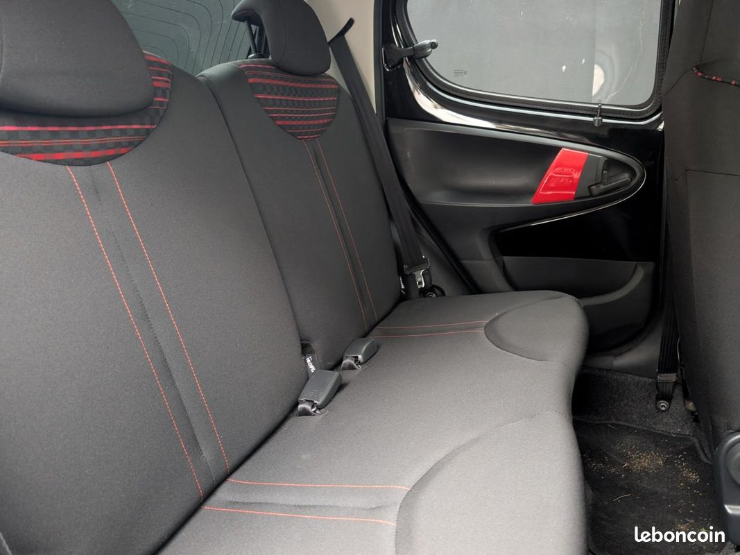 CITROEN C1 1.0i 68ch Confort (image 9)