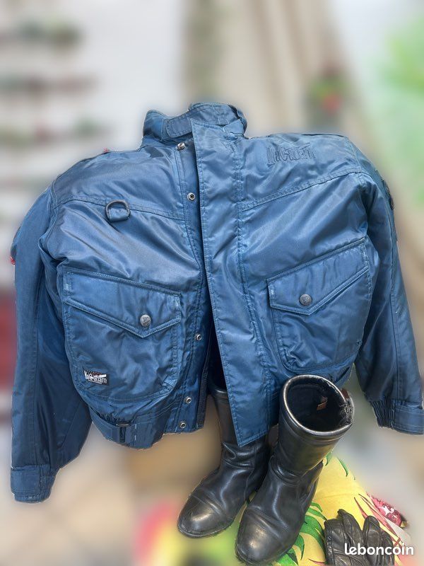 Un lot de tenue de moto ( femme ) débutante (image 1)