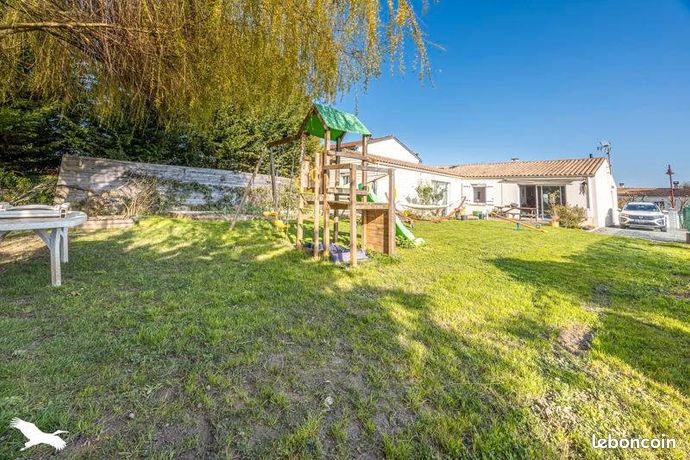 Pavillon 7 pièces 136 m²