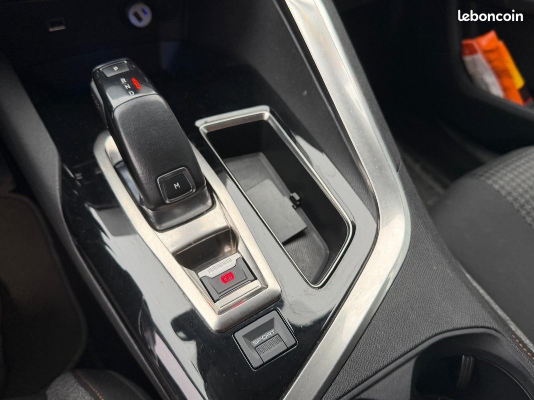 Peugeot 5008 Active Business HDI 130cv EAT8 (image 15)