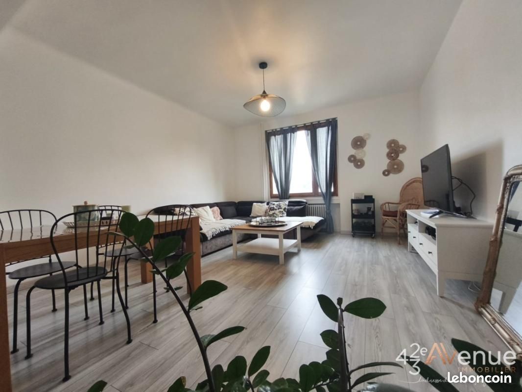 Appartement 4 pièces 97 m² · à Saint-Étienne · 97 m² · 125 000 €