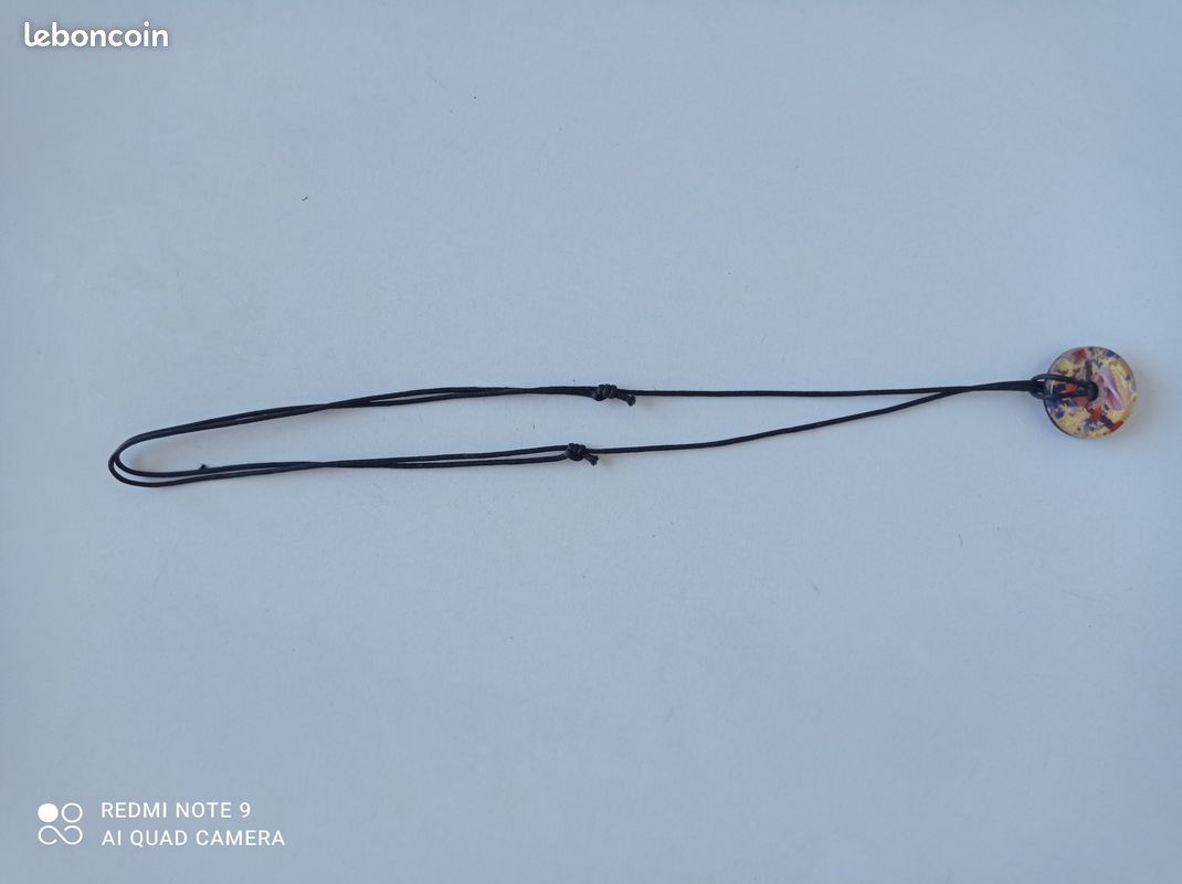 Colliers et boucles d'oreilles (image 4)