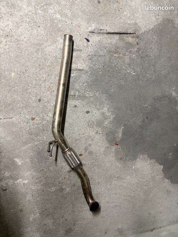 Decata downpipe (image 1)