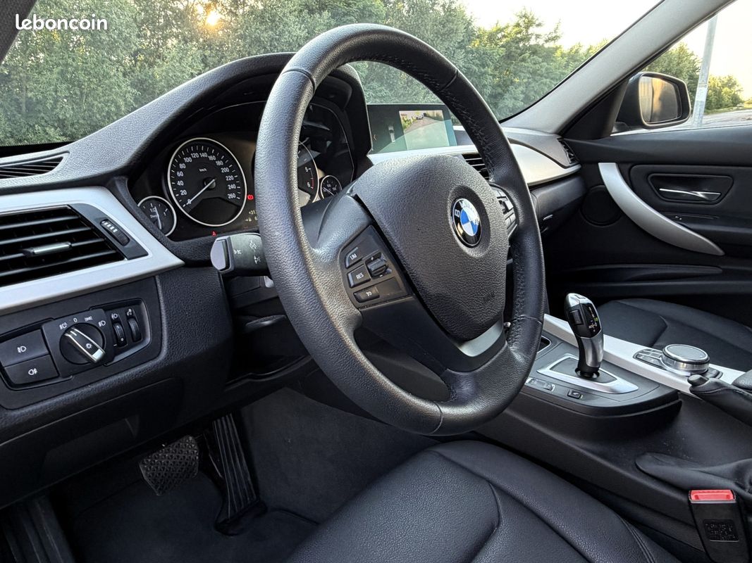 BMW SERIE 3 TOURING F31 LCI2 318d BVA8 PARFAIT ETAT/CUIR/CAMERA/FULL LED/NAVI PRO/HISTO BMW/GARANTIE (image 21)