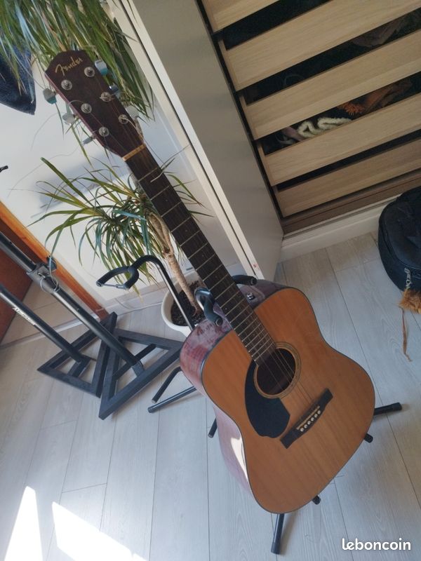 Guitare folk fender gaucher (image 1)