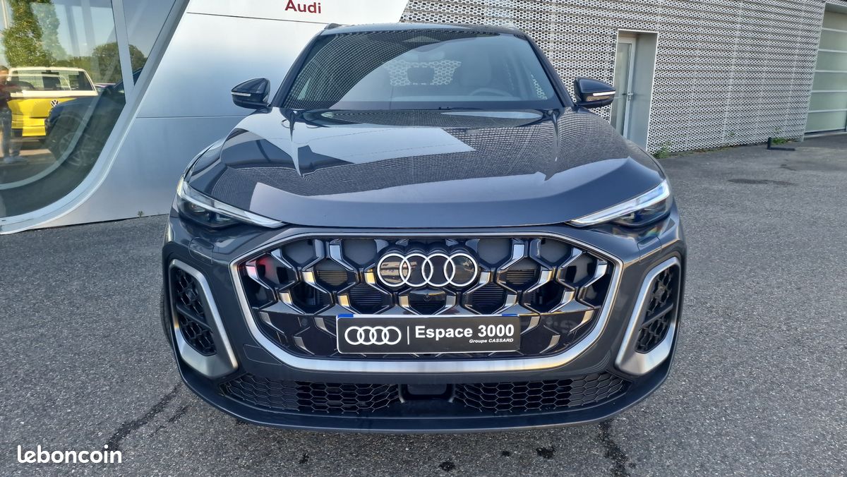 AUDI Q5 TFSI 204 ch Hybride S tronic 7 S line (image 8)