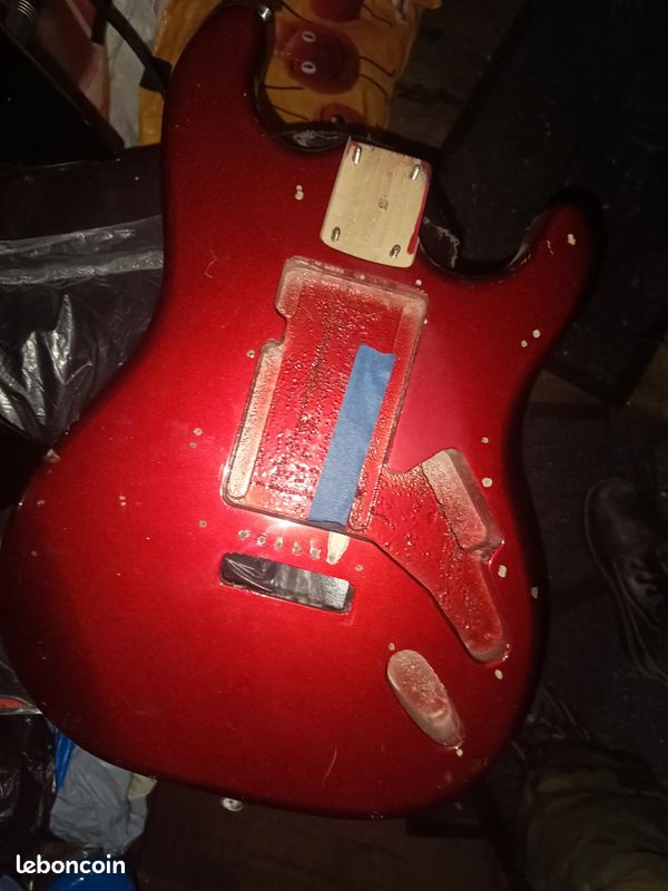 Corps de guitare électrique style stratocaster pt prix (image 2)