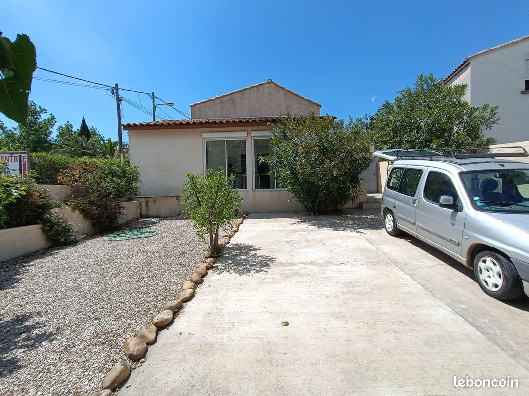 Maison 3 pièces 80 m² · à Saint-Mitre-les-Remparts · 80 m² · 299 000 €