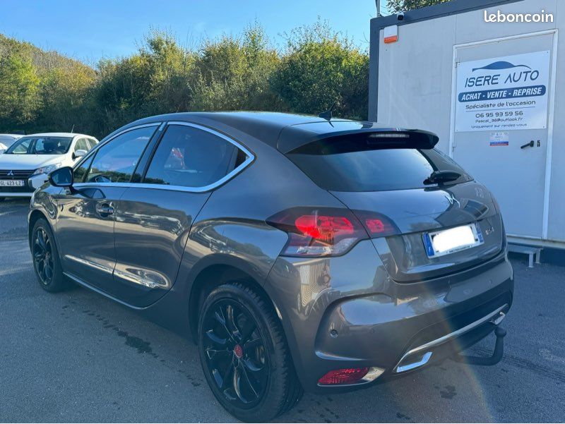 Citroën ds ds4 1.6 thp 211ch performance line excellent état (image 4)