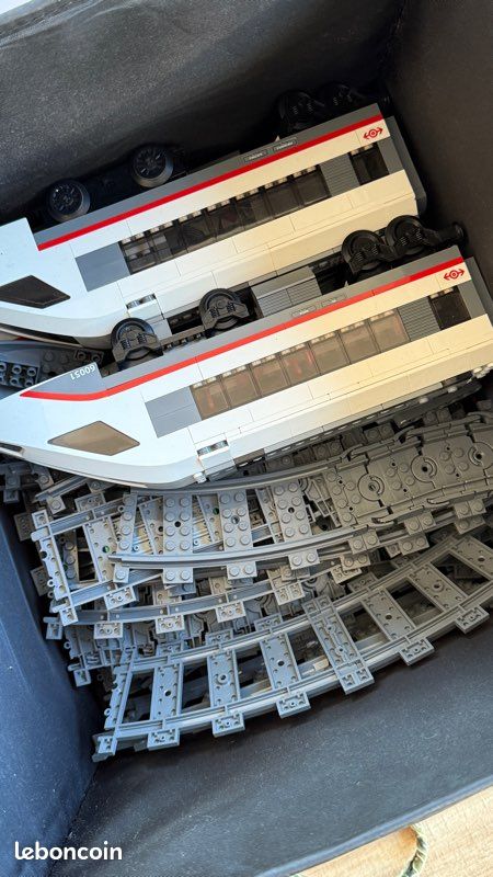 Train électrique LEGO (image 1)