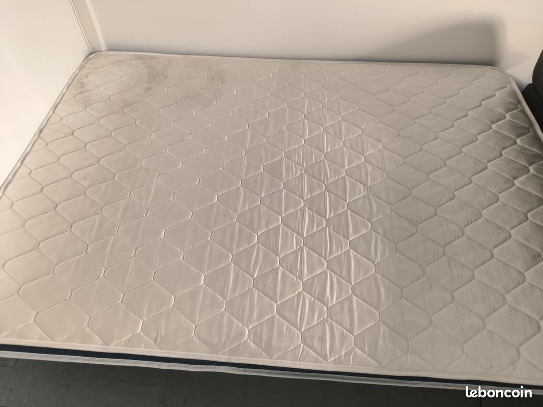 Matelas à deux places à vendre (image 1)