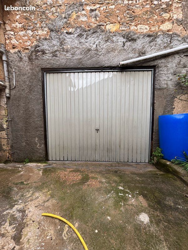 Porte de garage (image 1)