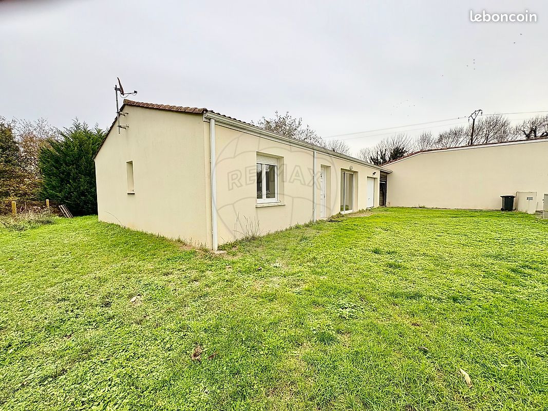 Maison 3 pièces 80 m² · au Gua · 80 m² · 217 000 €