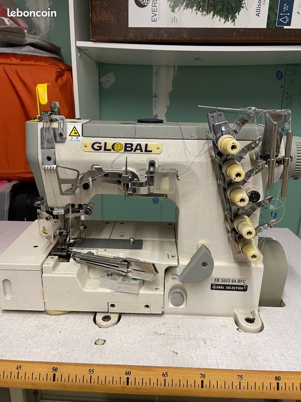 Machine à coudre (image 3)
