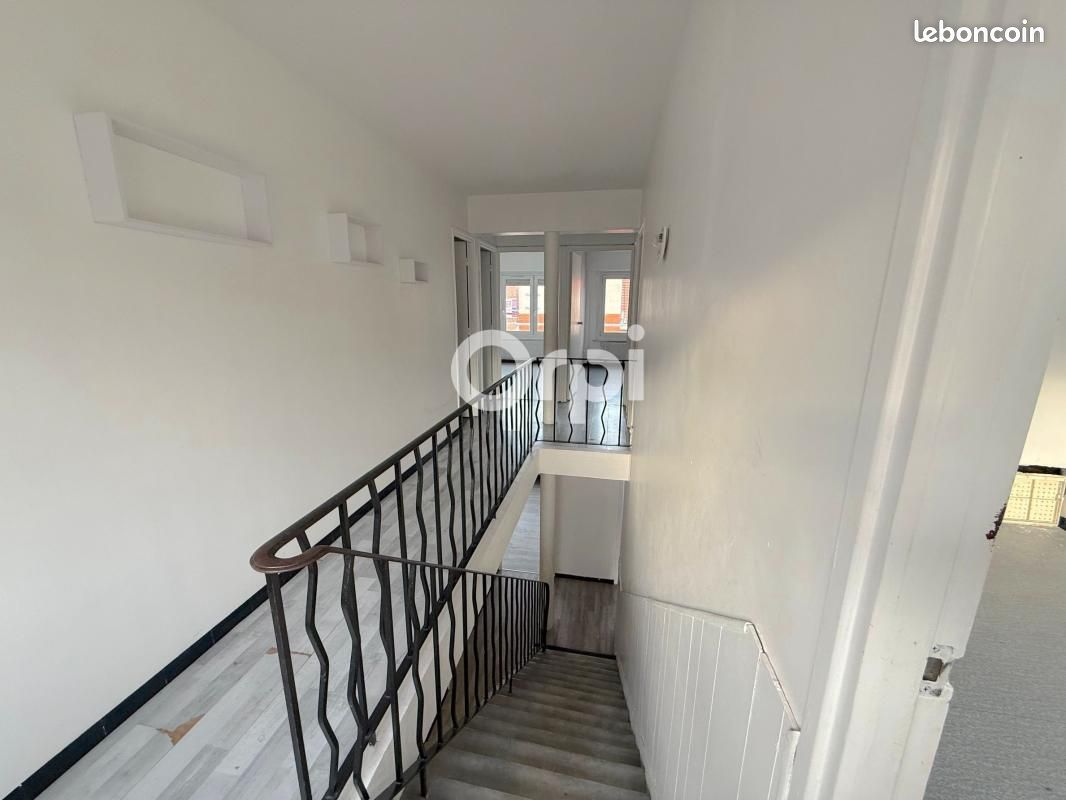 Local commercial 183 m² · à Lens · 183 m² · 324 490 €