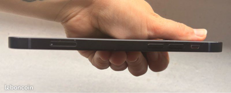 IPhone 12 - 64go - noir (image 3)