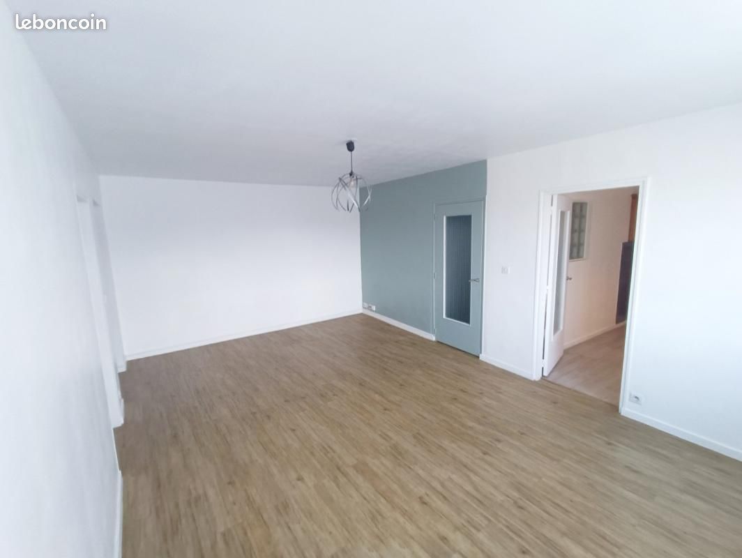 Appartement 3 pièces 75 m² · à Amiens · 75 m² · 870 €/mois