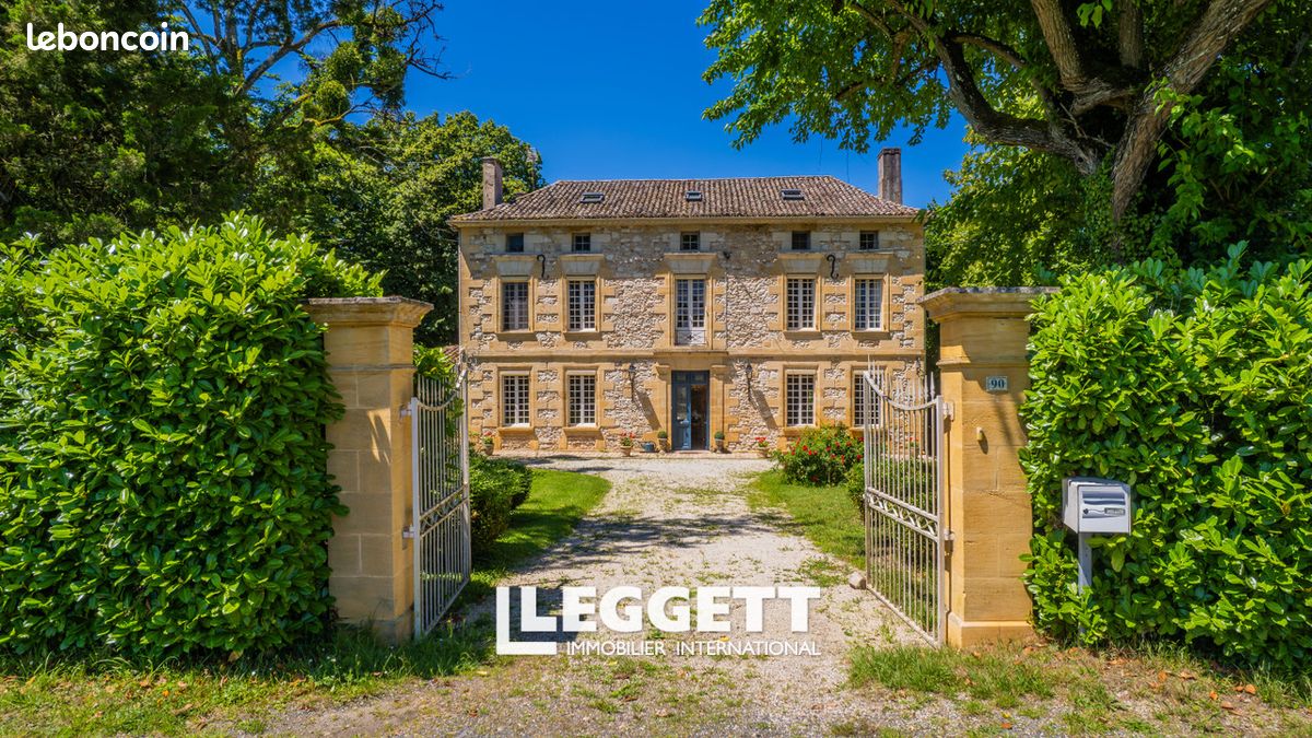Maison 16 pièces 450 m² · à Saint-Nexans · 450 m² · 850 000 €