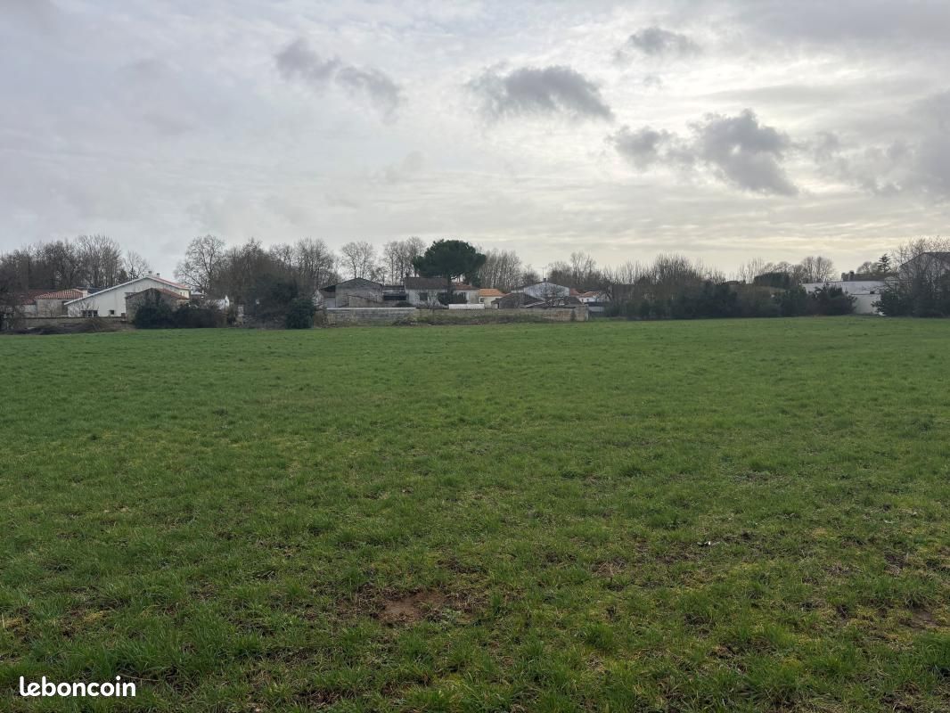 Terrain 254 m² Aigrefeuille D Aunis · à Aigrefeuille-d'Aunis · 80 700 €