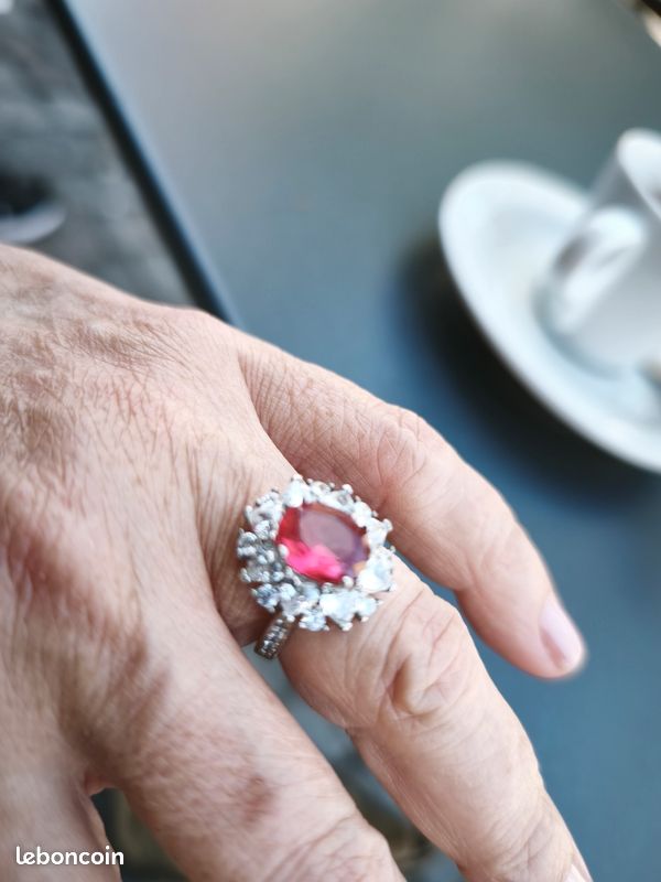 Magnifique bague pompadour rubis et diamant fantaisie (image 2)