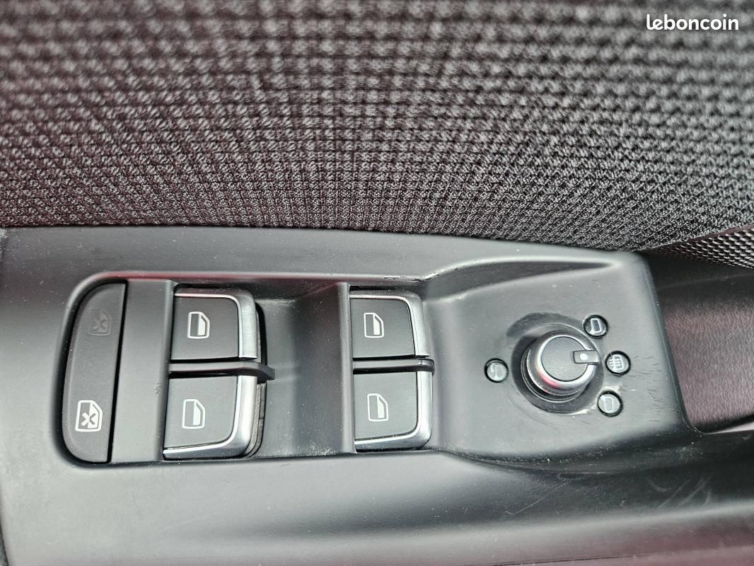 Audi Q3 2.0 TDI 184 S line quattro (image 19)