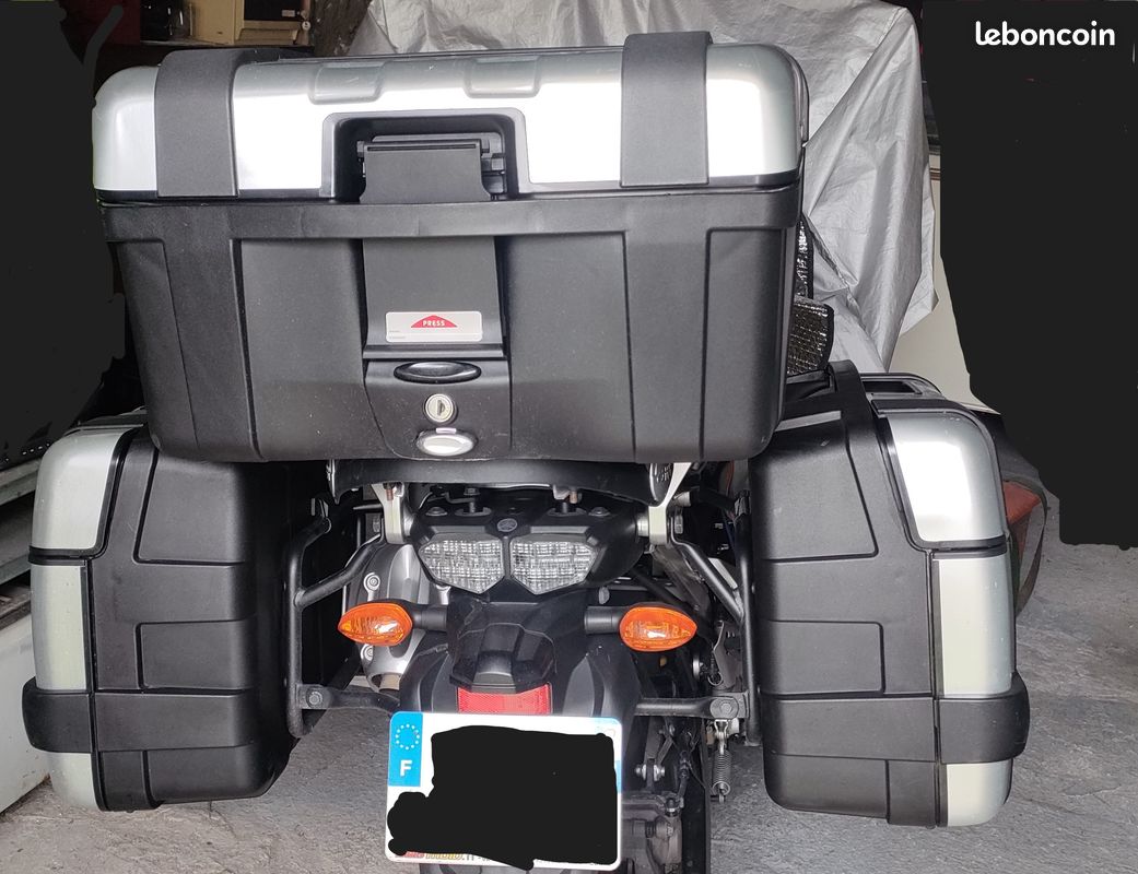 Top Case et 2 Valises Latérales GIVI - Équipement moto