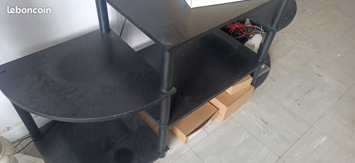 Table pour téléviseurs (image 2)