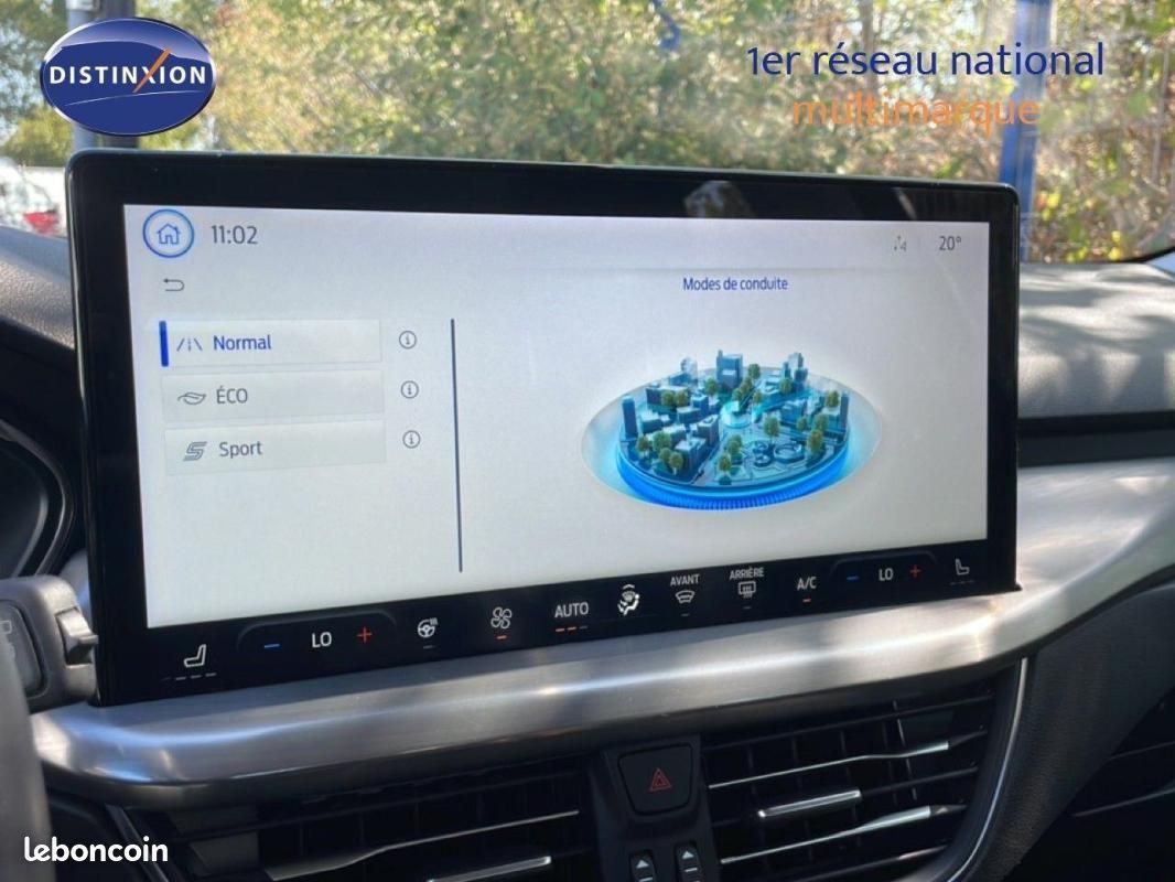 Ford Focus 1.0 EcoBoost 155 S&S mHEV Powershift ST-Line Style (image 30)