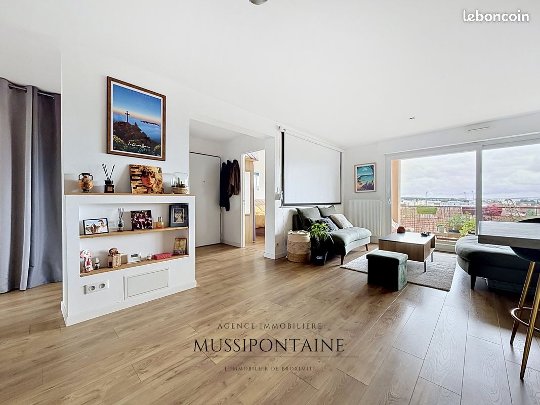 Appartement 3 pièces 70 m² · à Saint-Max · 70 m² · 930 €