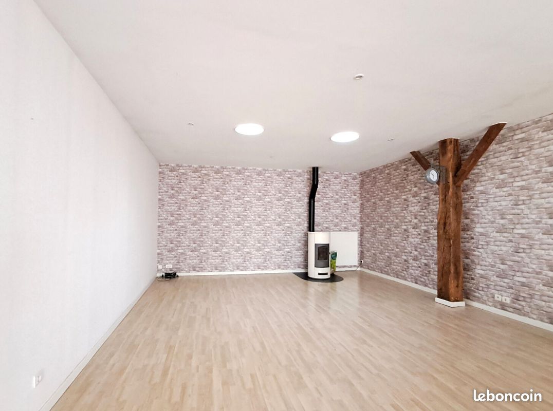 Maison 5 pièces 136 m² · à Riaucourt · 136 m² · 712 €/mois
