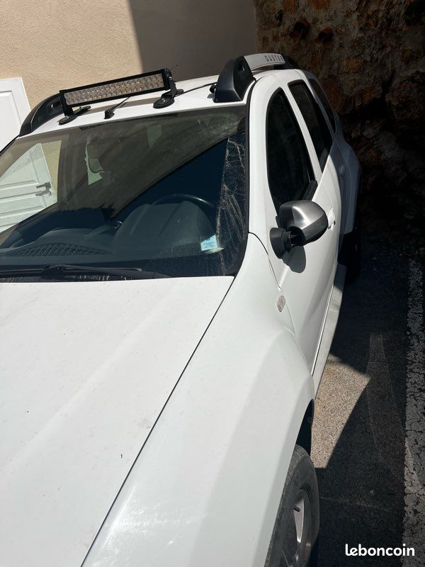Dacia Duster 4x2 1.5dci (neuf) (image 1)