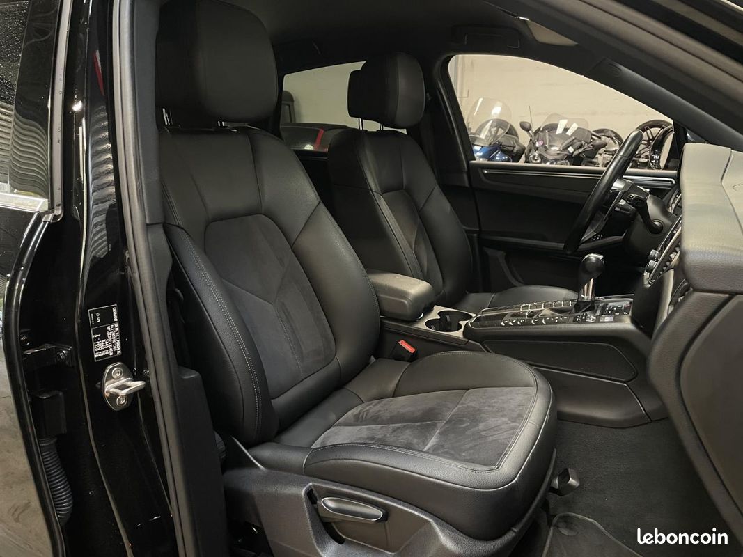 PORSCHE MACAN 2.0i 252ch PDK ENTRETIENT PORSCHE COMPLET/ 4 PNEUS NEUFS (image 13)