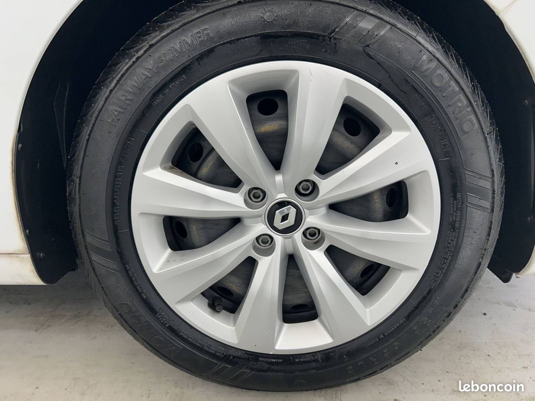 RENAULT Clio SCe 65 Authentic (image 21)