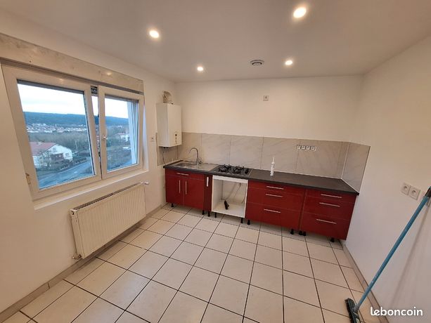 Appartement F2 refait à neuf à louer