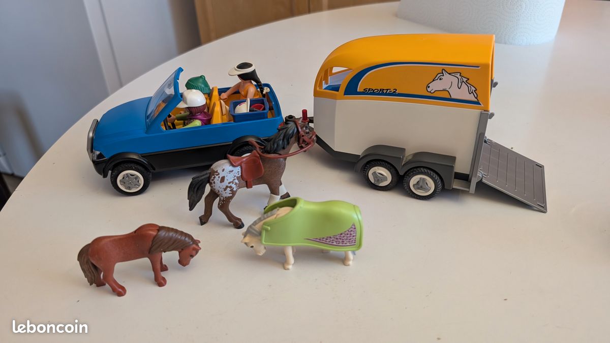 PLAYMOBIL – Voiture + remorque à chevaux SPORT-2 + chevaux et personnages (image 5)
