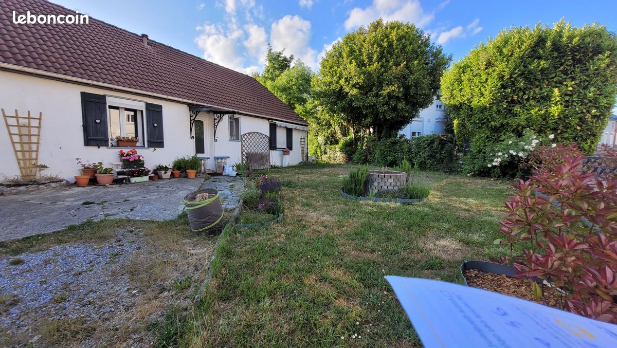 Maison 5 pièces 100 m² · à Hautmont · 100 m² · 1 000 €