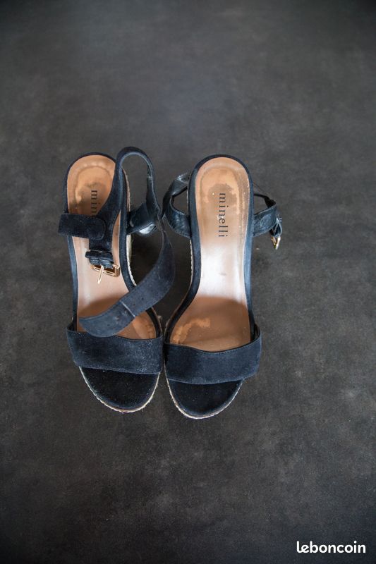 🖤 Sandales compensées MINELLI noires – Taille 38 (image 1)