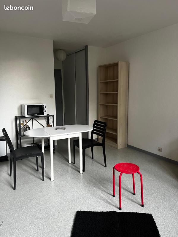 Appartement 1 pièce 23 m² · à Limoges · 23 m² · 380 €
