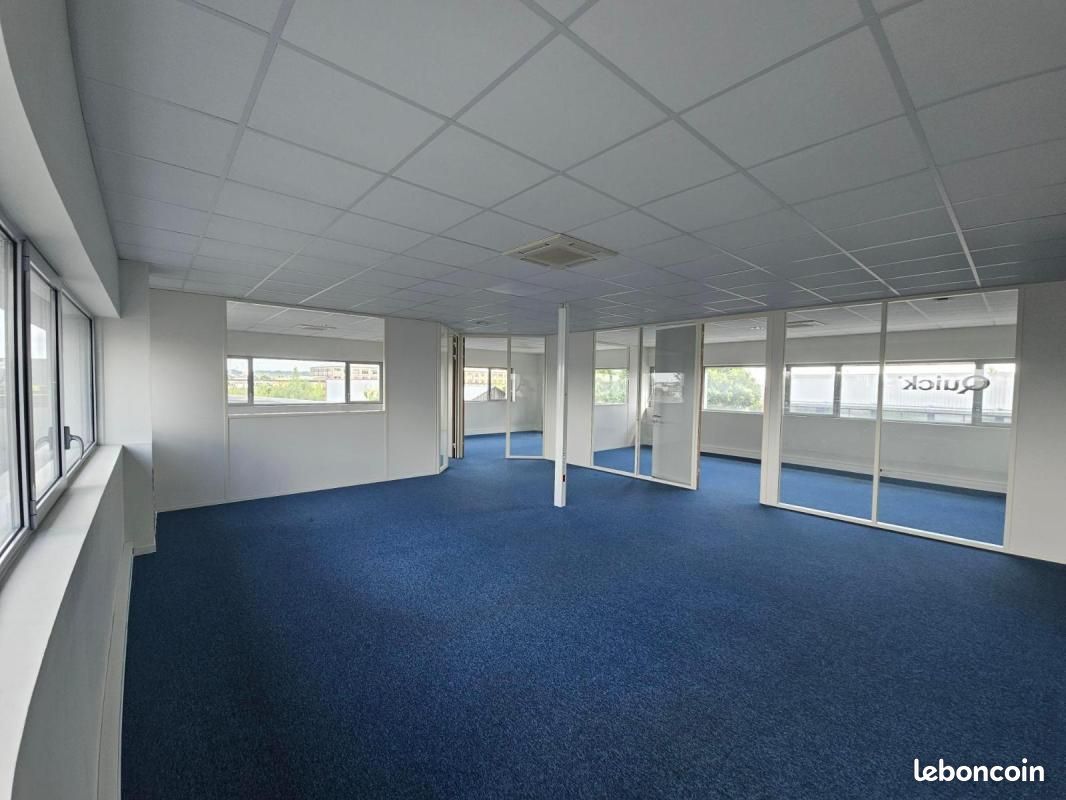 Bureaux 164 m² (image 1)