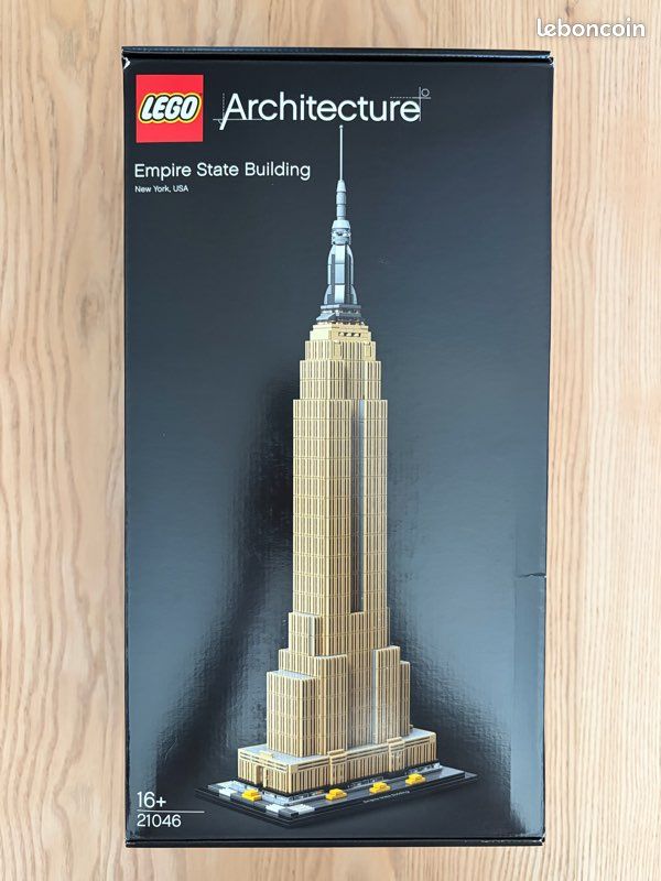 LEGO Architecture 21046 Empire State Building (image 1)
