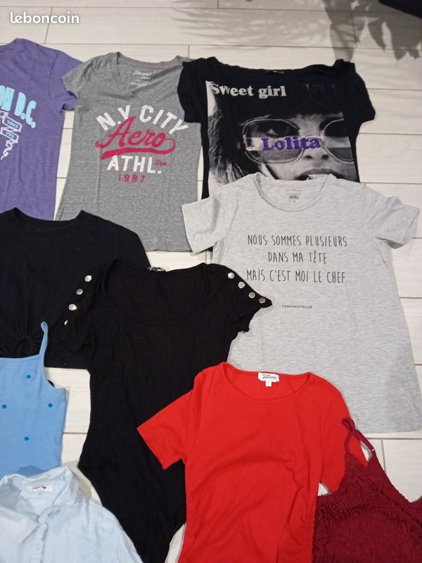 Lot de vêtements taille S (image 4)