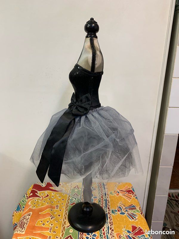 Quels bijoux porter avec une robe de soirée