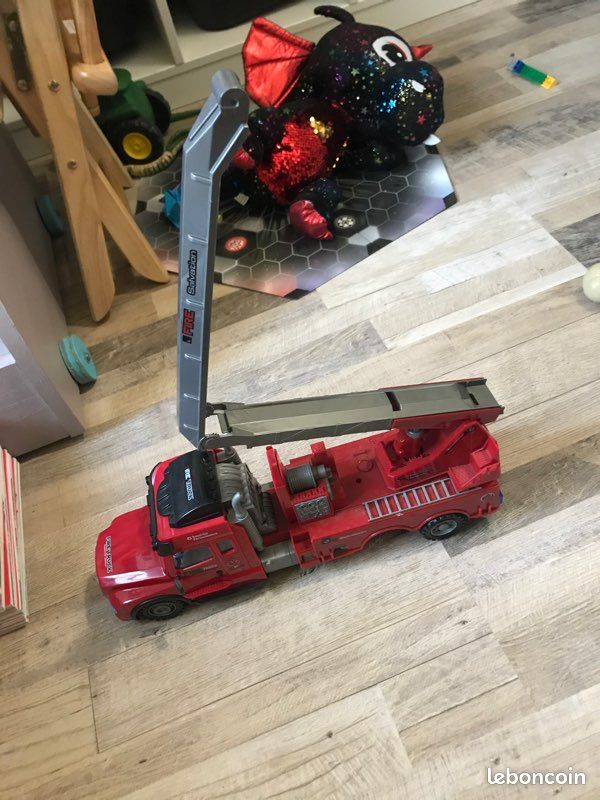Camion véhicule pour enfant (image 2)