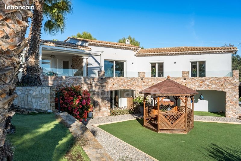 Maison 6 pièces 200 m² · à La Ciotat · 200 m² · 1 490 000 €