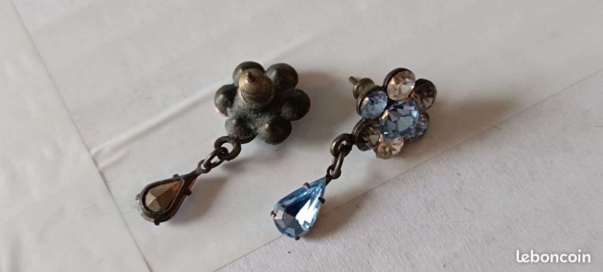 Boucles d'oreilles (image 1)