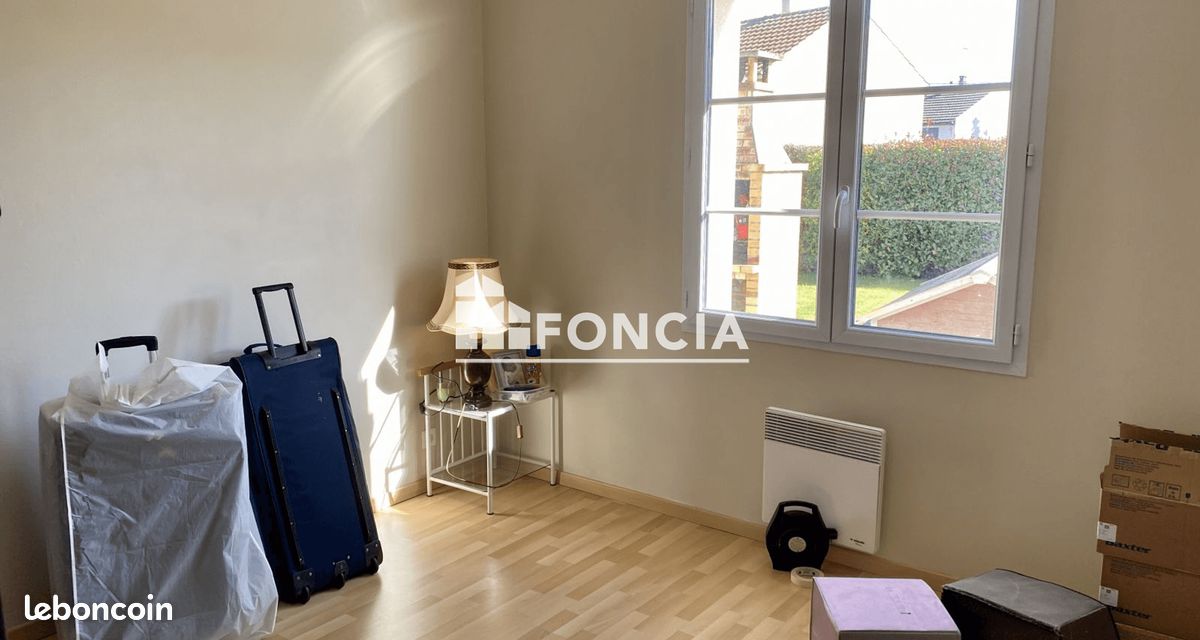 Maison 4 pièces 96 m² · à Sainte-Jamme-sur-Sarthe · 95,7 m² · 810 €/mois