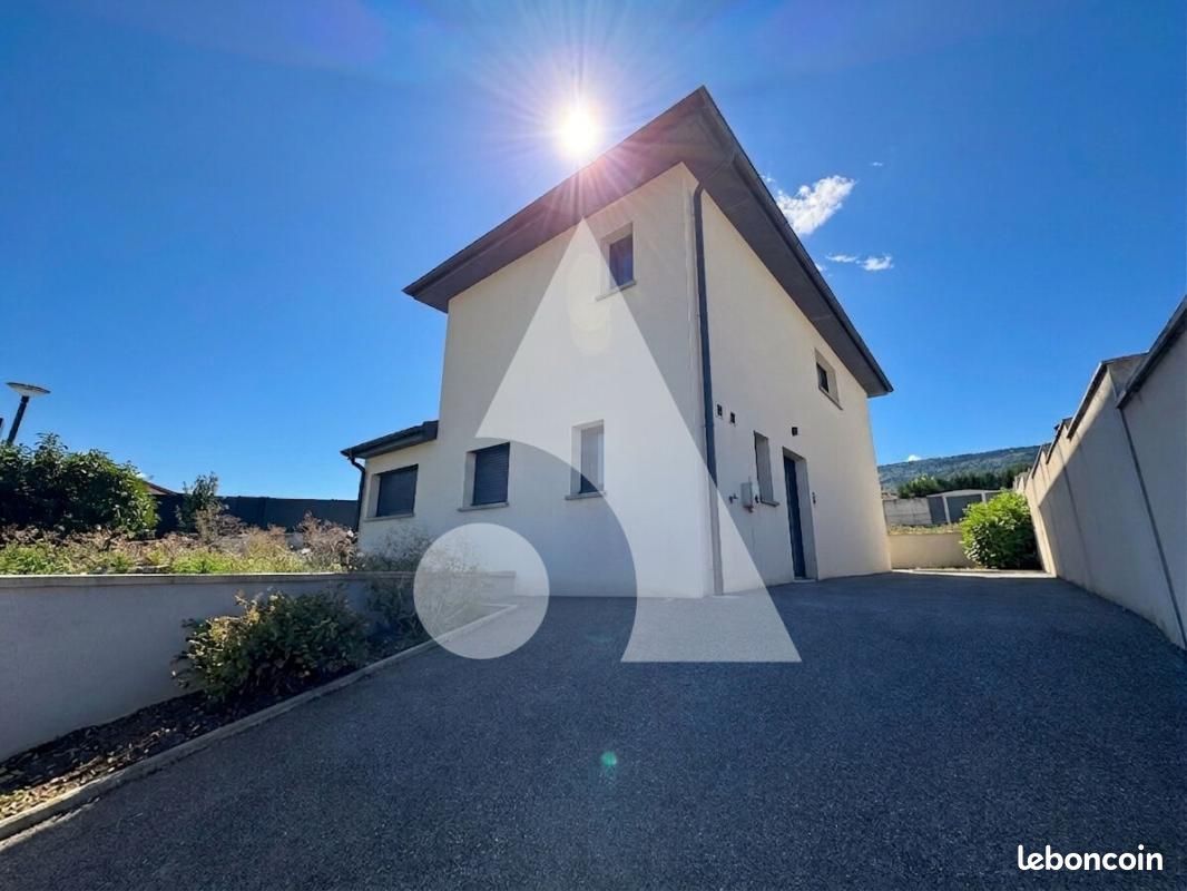 Maison 5 pièces 112 m² · à Valserhône · 112 m² · 380 000 €
