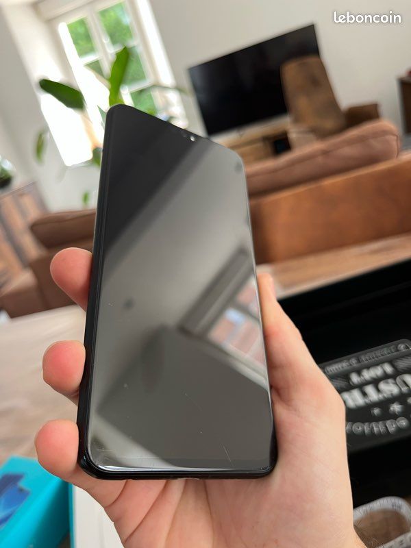 Honor 8x (image 11)