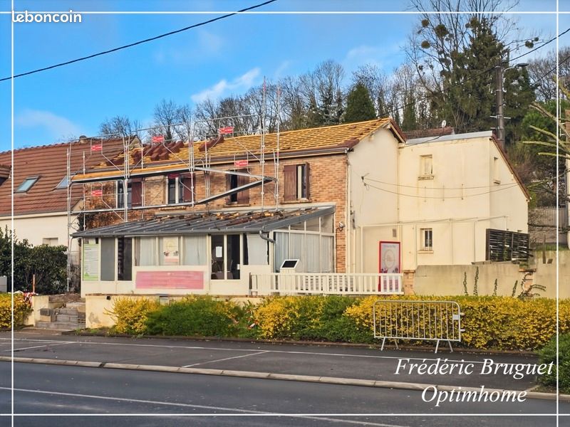 Immeuble 181 m² · à Clairoix · 181 m² · 298 000 €