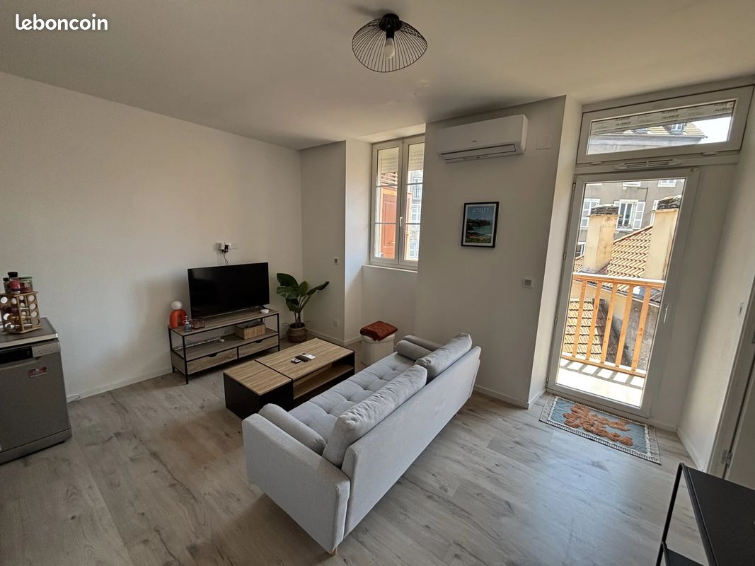 Appartement 2 pièces 27 m² · à Pau · 27 m² · 595 €/mois